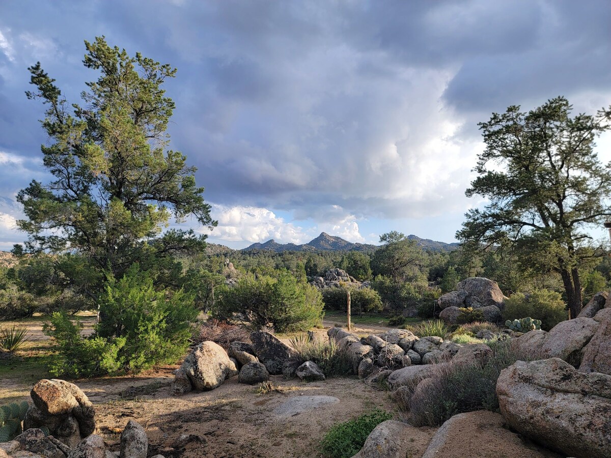 Cabaña y Campamento en el Bosque