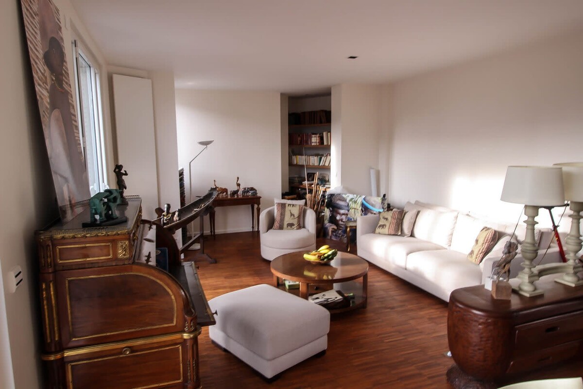 Bel appartement avec vue sur Sacré Coeur - 2BR/4P