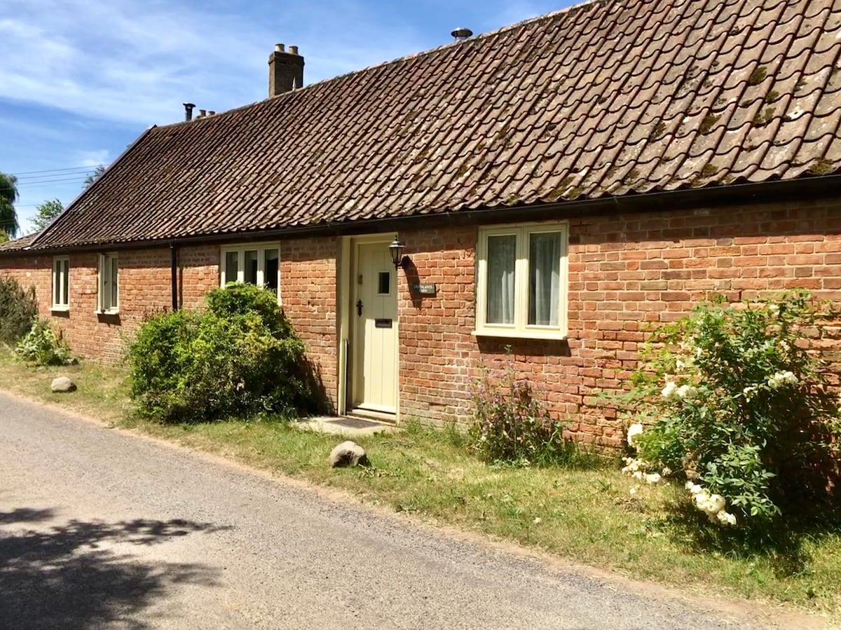 Greenlands Barn on the old River Tone navigation