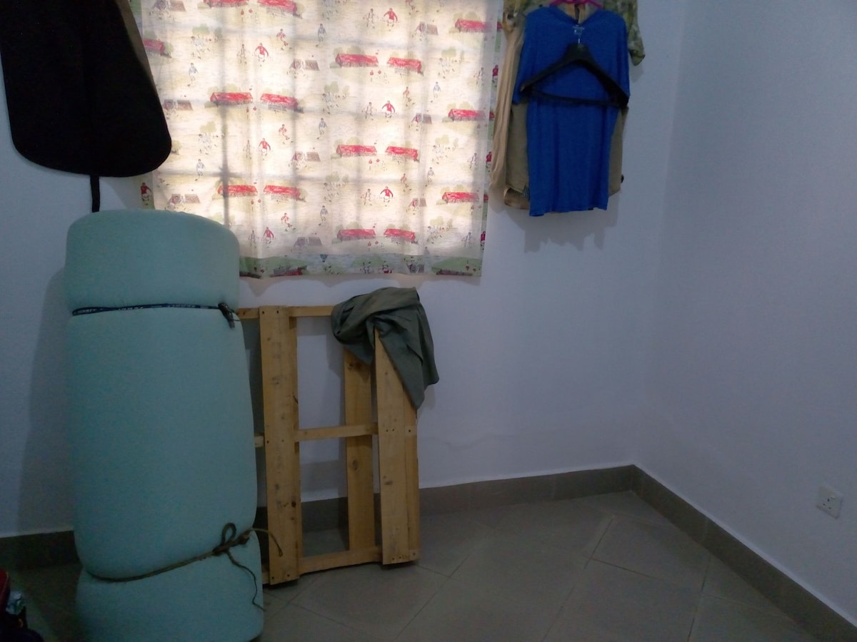 two bedroom apartment ,well furnished , self-contained , free parking spot and quite environment