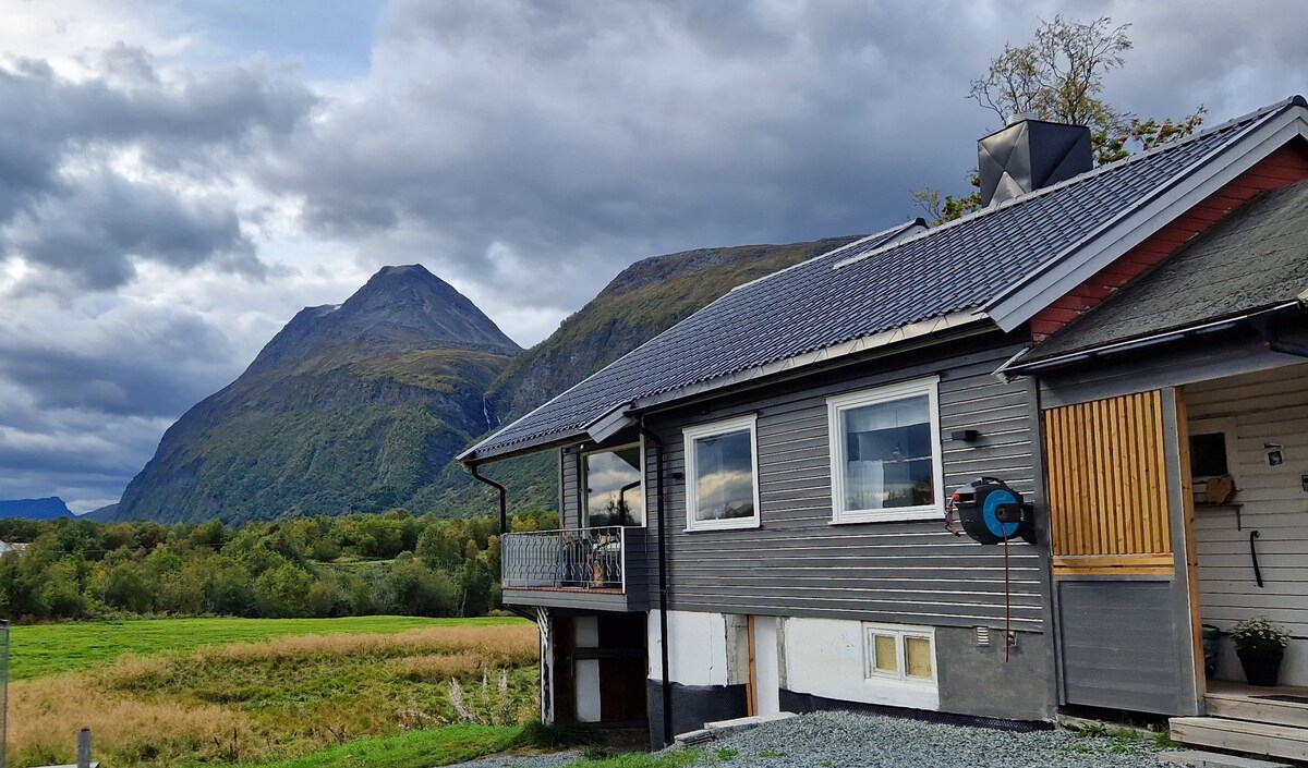 Olav`s Home -Lyngen