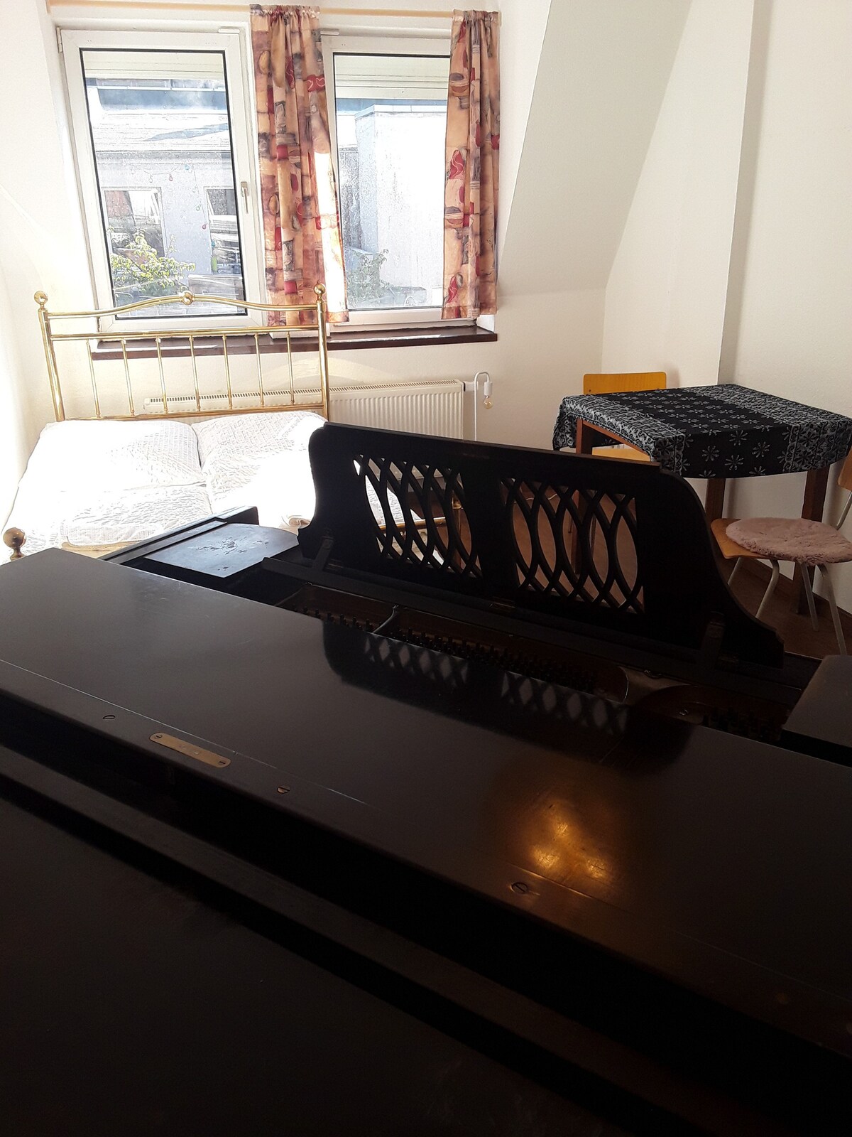 7号音乐室配有大钢琴和
阳光露台！