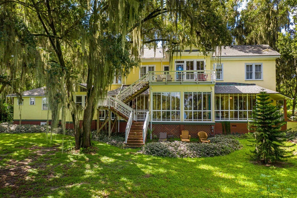 Private Grace Suite in a Magical Inn Near Orlando