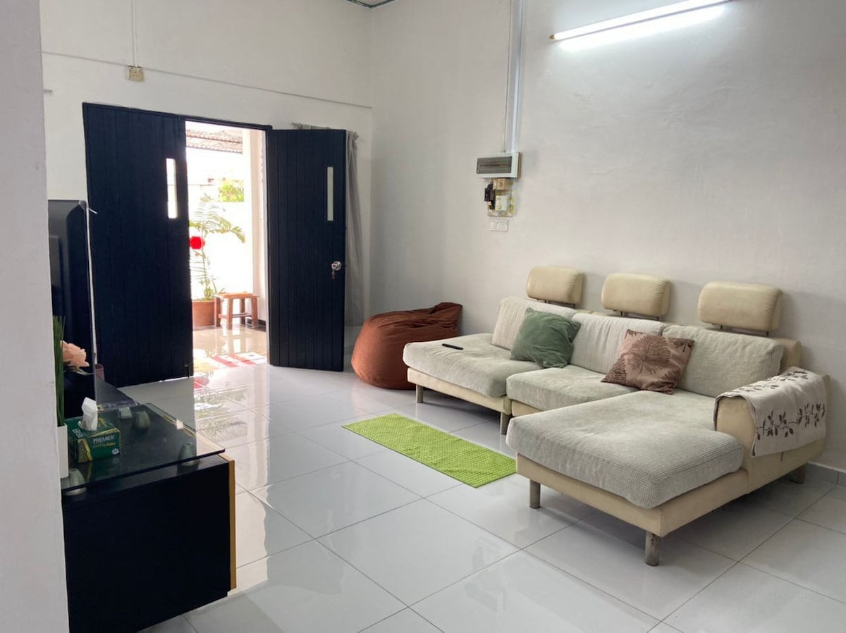 Homestay Taman Sri Nibong 庆丰园