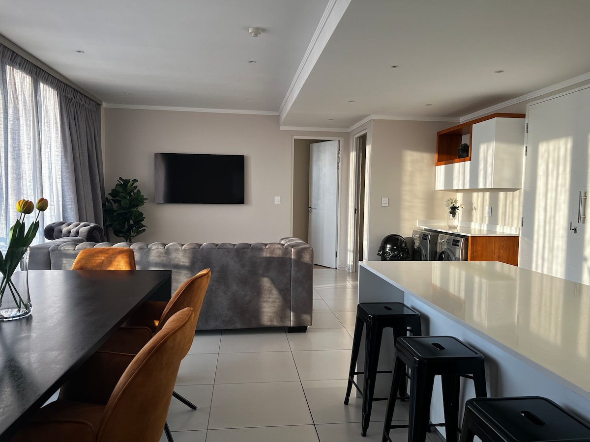 Sandton Smart Apartment 17