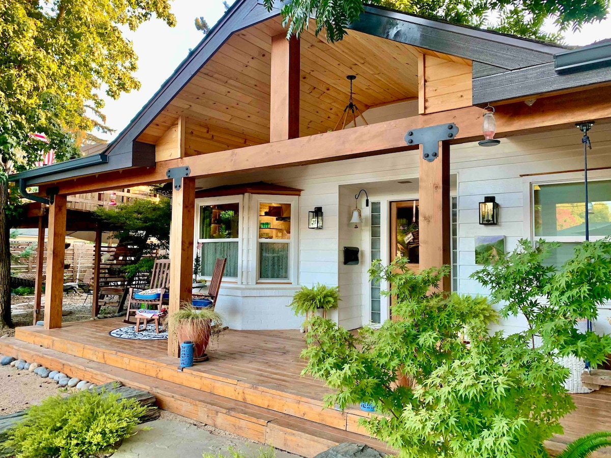 Bearheart Lodge - Haven in the Heart of Visalia