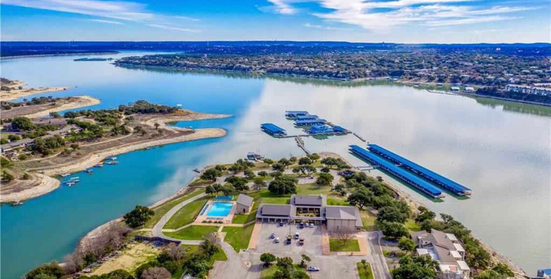 Spacious Home w/Views & Private Park - Lake Travis