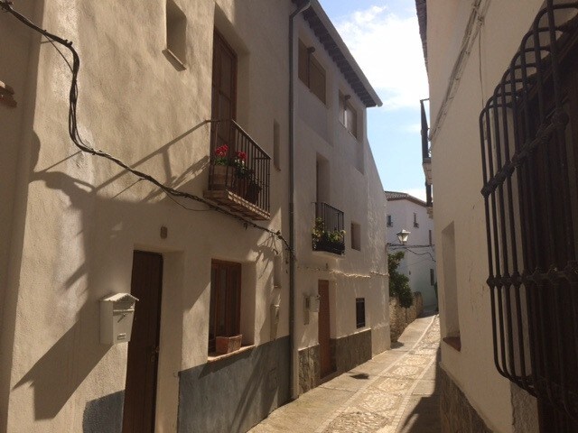 Romantic, Moorish house, pool, terraces nr Granada