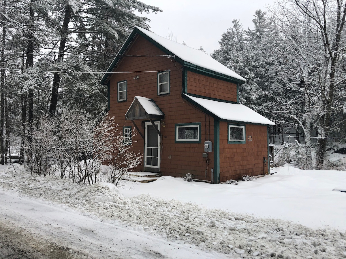 乡村小屋，靠近雪山和斯特拉顿