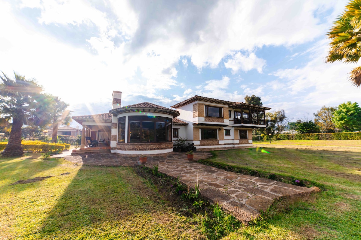 Casa campestre a 10 minutos del pueblo