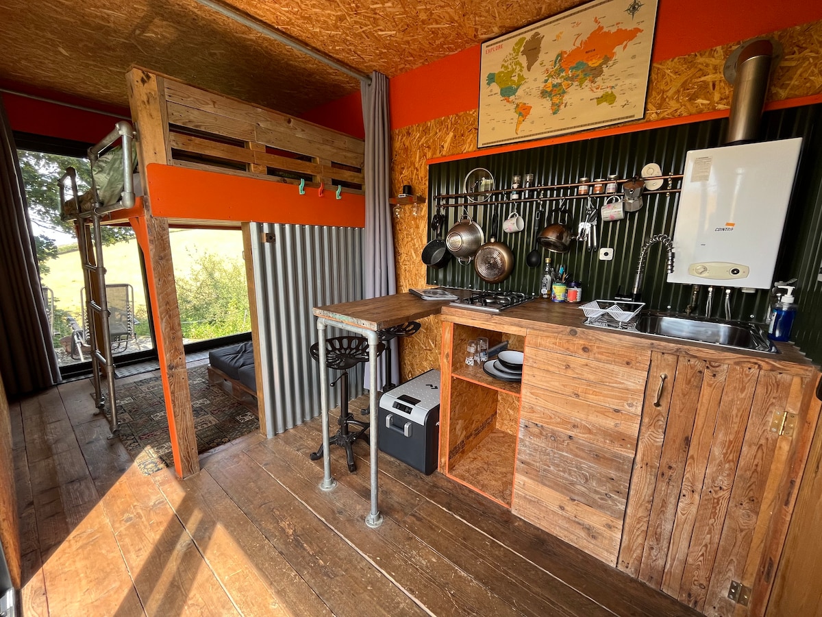 The Hikers cabin