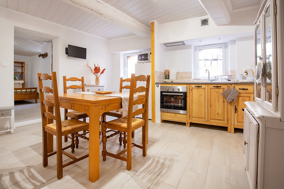 Apartment in an authentic Catalan House