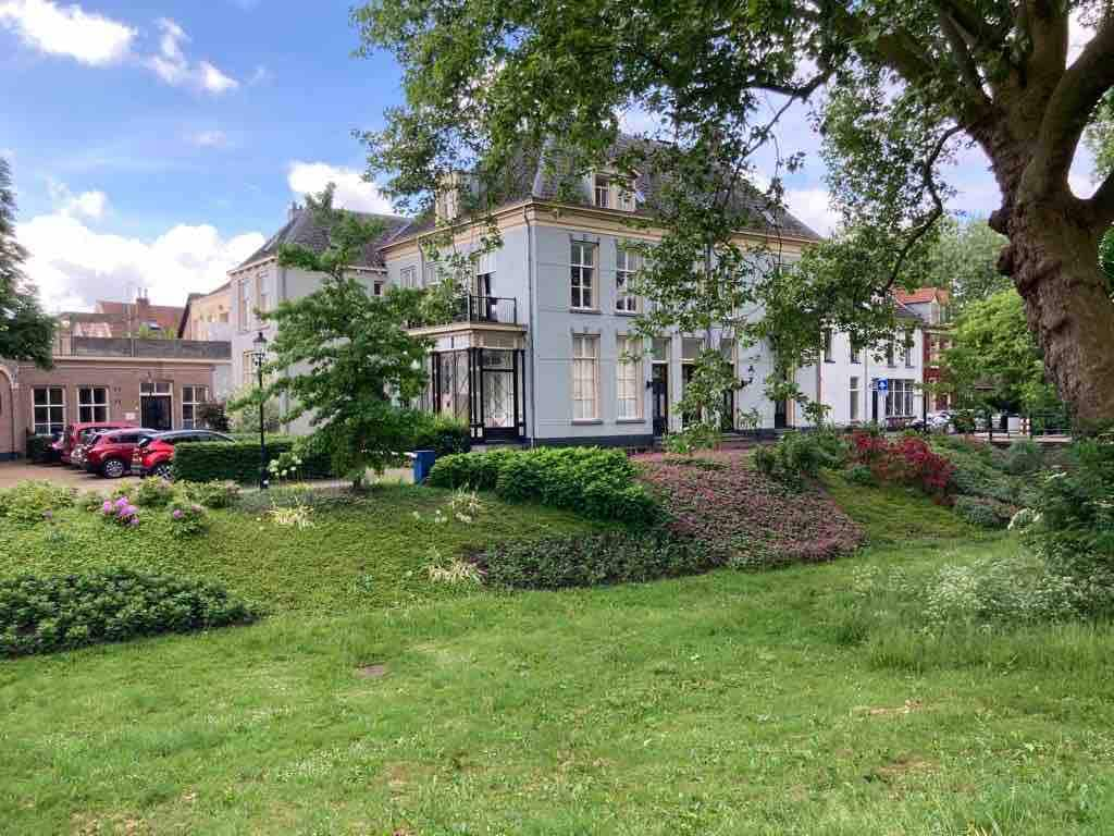 Rijksmonument De Roode Haan 70平方米， 2/4人Centrum