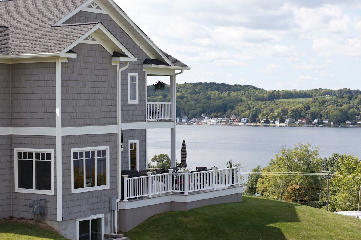 Dream Home on Conesus Lake - Sunset Room