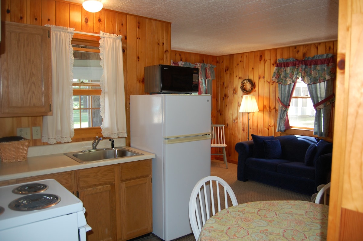 Cottage Eleven, 84 Drakes Island Road, Wells, ME