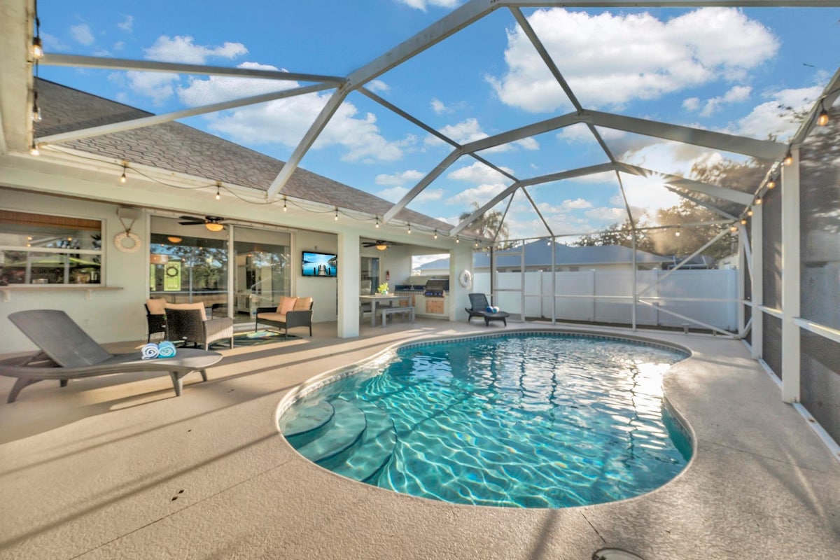 Gorgeous Home w/Private, Heated Pool & Marsh View