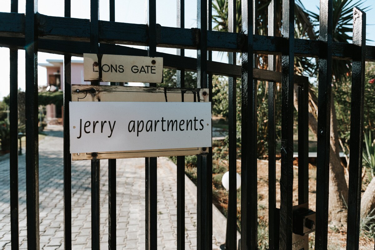 Jerry apartments 3