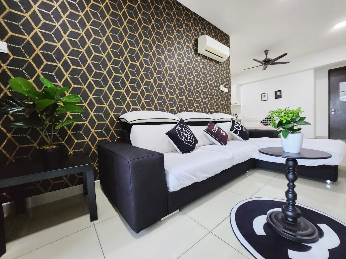 Ipoh town Coco Chanel @majestic 3br (14 pax)