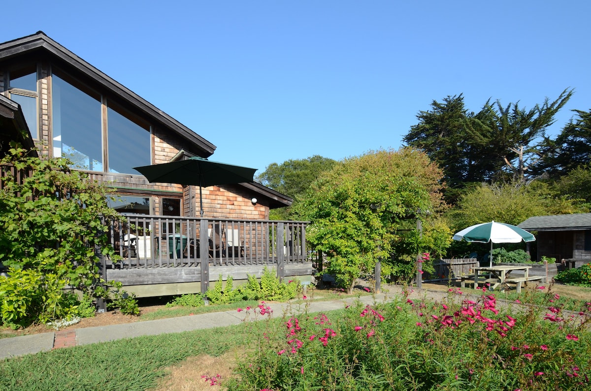 雷斯岬网球馆（ Point Reyes Tennis House ）