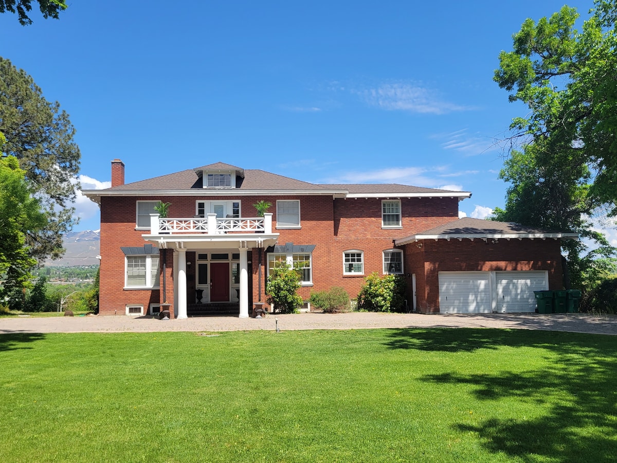 Riverfront Mansion Elegant Views