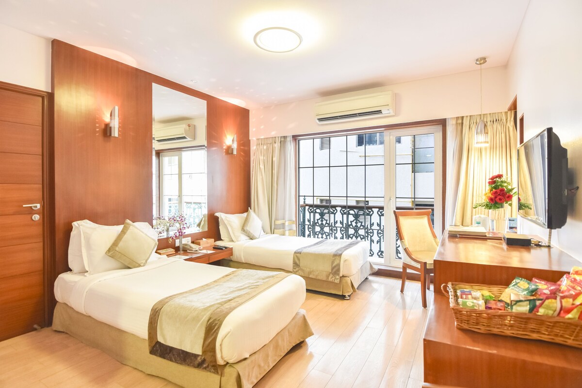 Luxurious Room in Bandra near Tourist Spots!