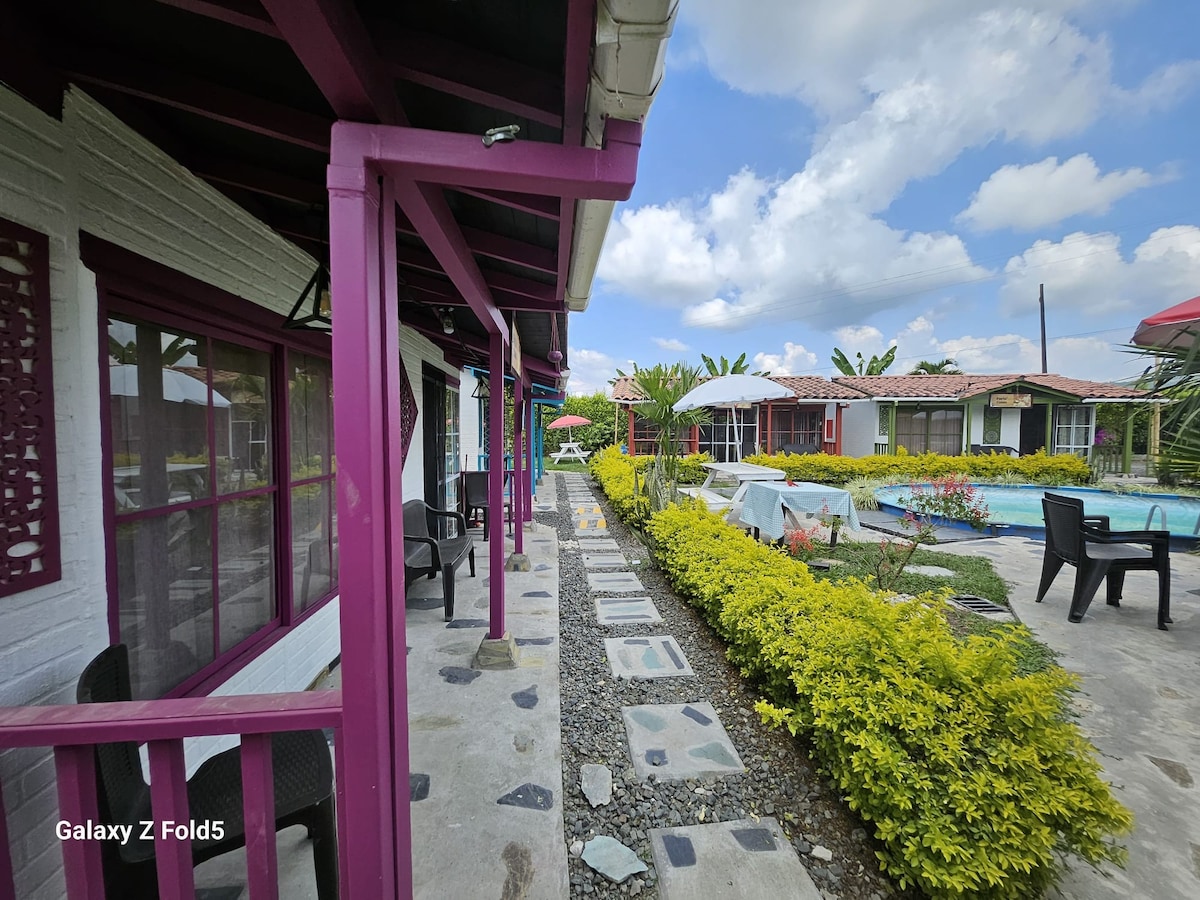 5 Colonial Cabins near Pereira