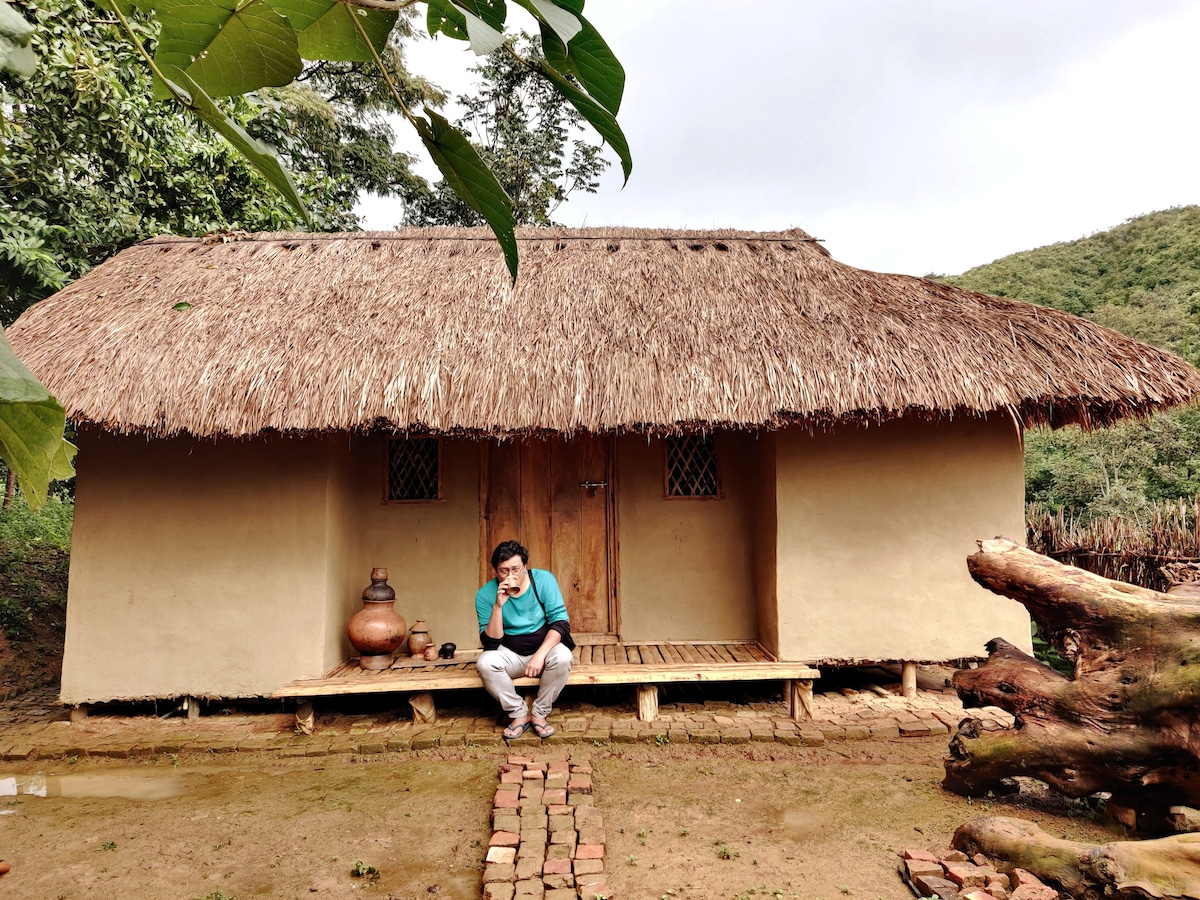 RipTrip Andro Community Tourism - Earthen Hut 1