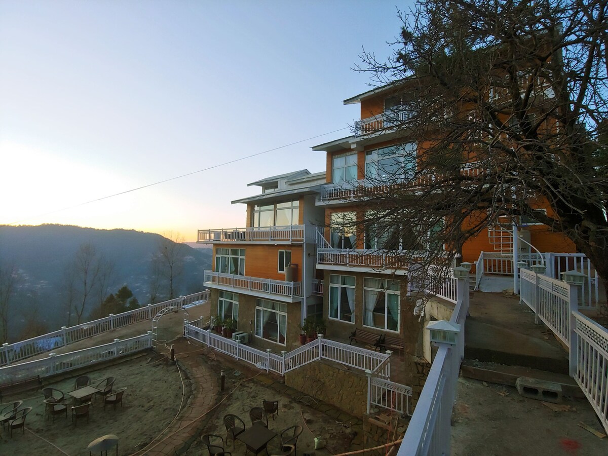 Peaceful & luxurious stay Murree