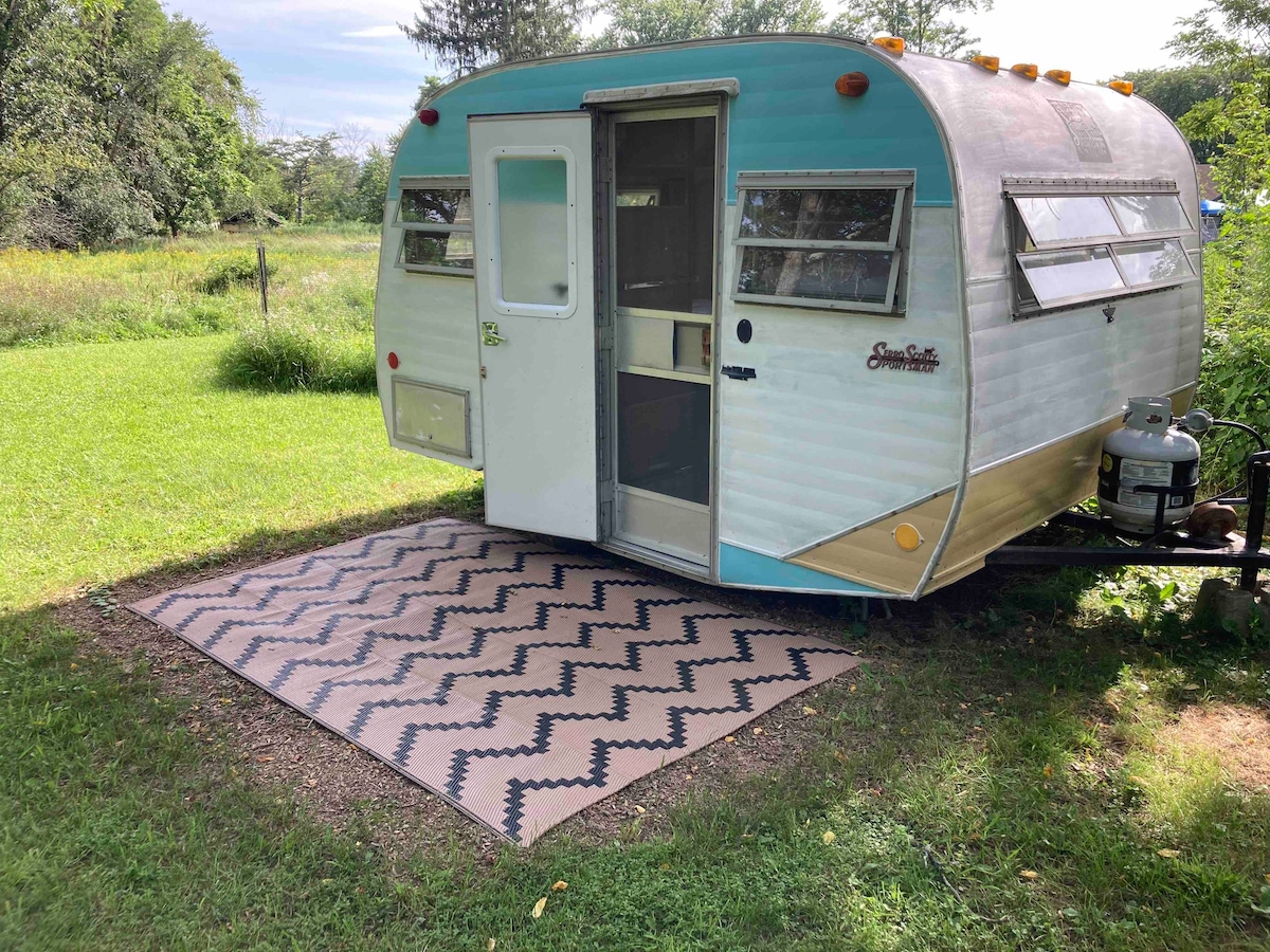 Vintage camper on Quiet Farm