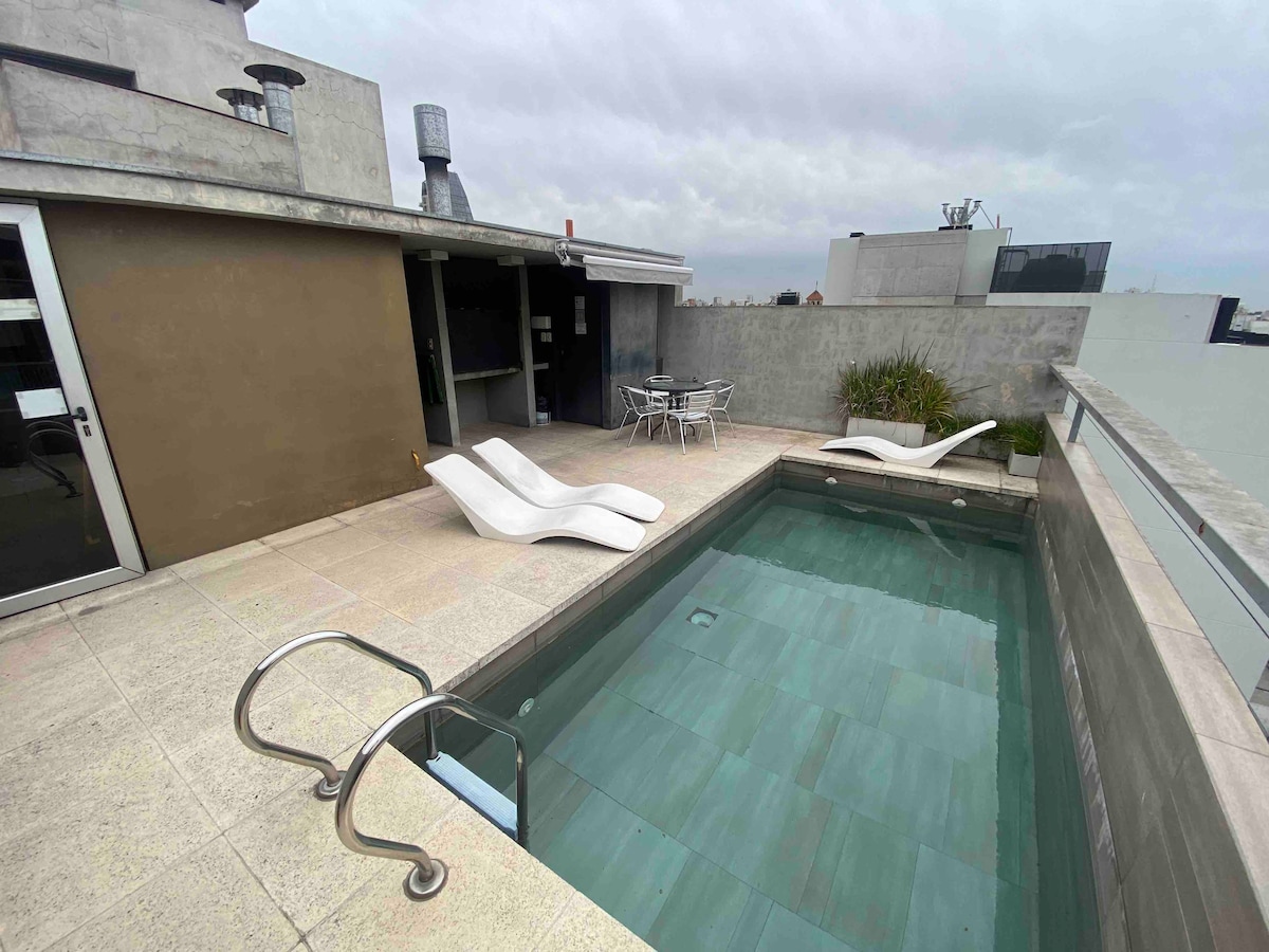 Amplio Departamento Palermo Hollywood con Piscina