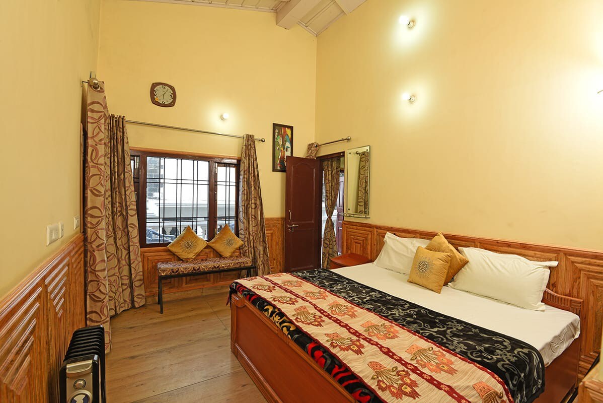 Dalhousie Luxury Villa- Nainital's Finest