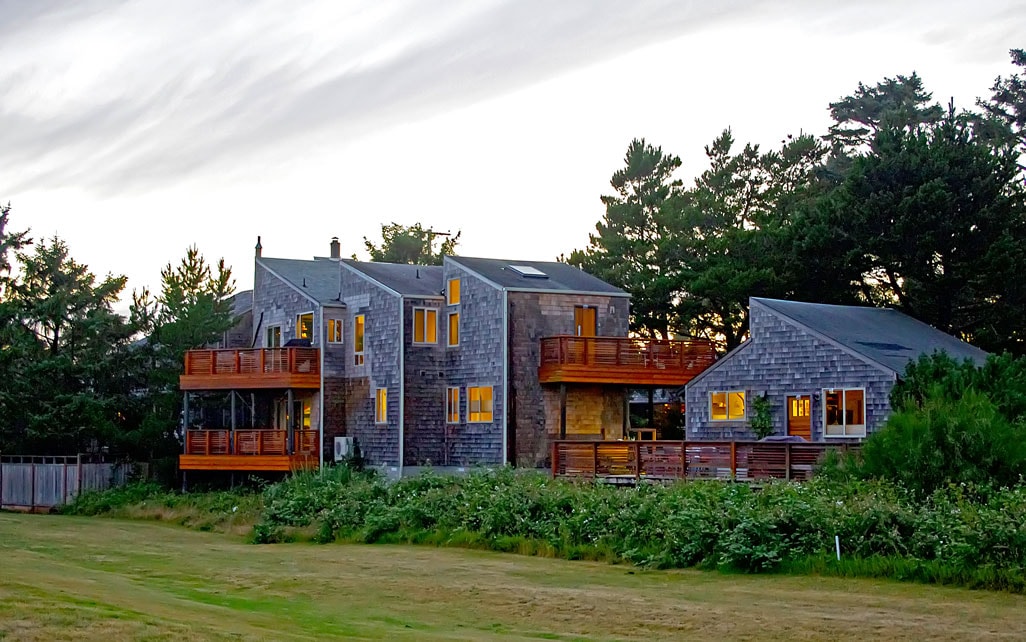 Majestic Seaside Retreat+Cottage