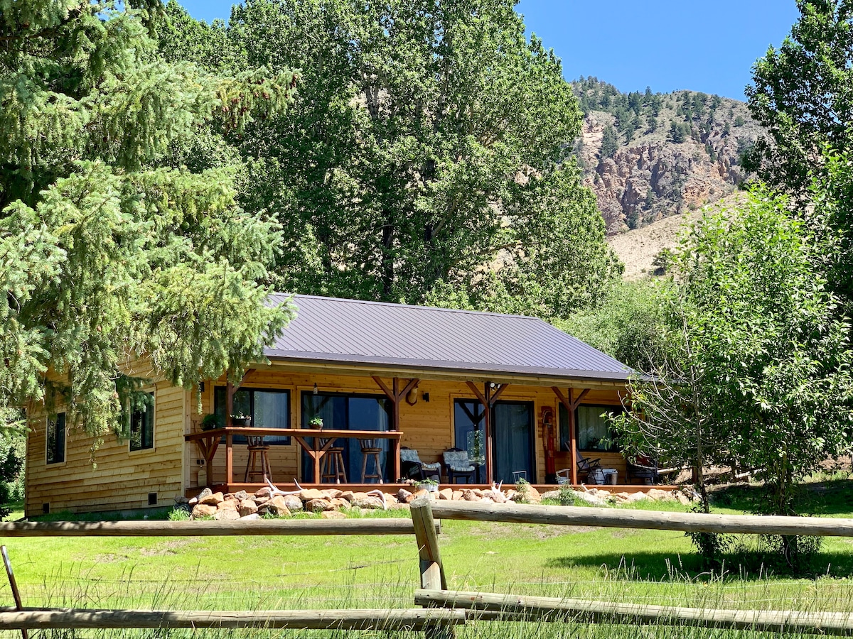 Sage Cabin @ Little Trail Creek Cabins Yellowstone