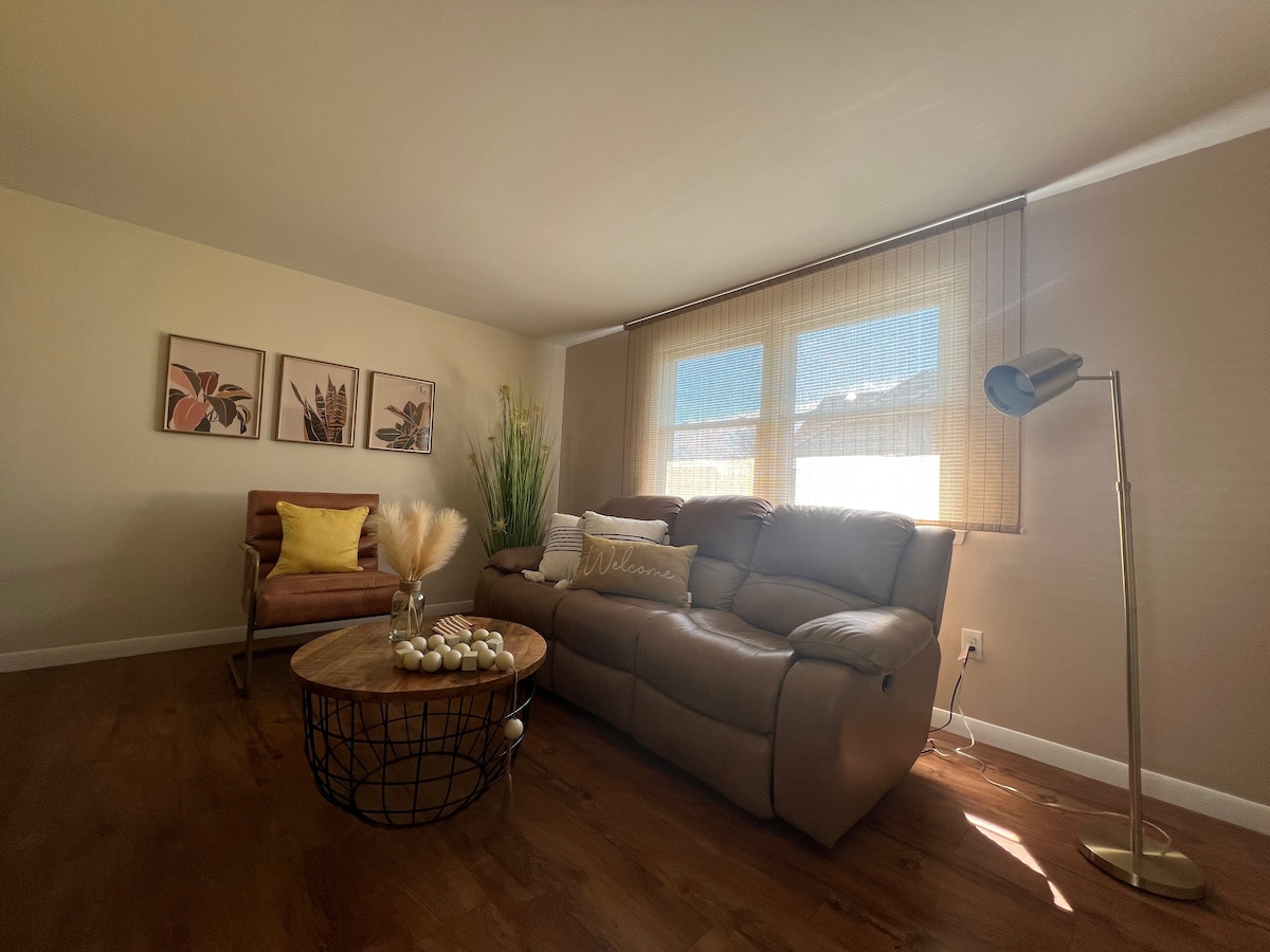 锡拉丘兹地区可爱的双卧室租赁单元。