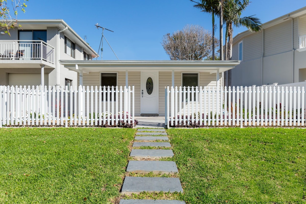 Kendall 's Beach Cottage