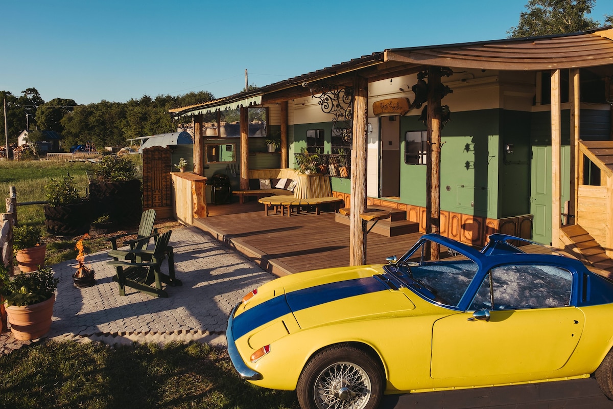 Lotus Car Spa & Horse Hut
