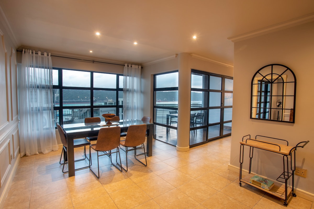 Penthouse Pleasure close to Ushaka Marine