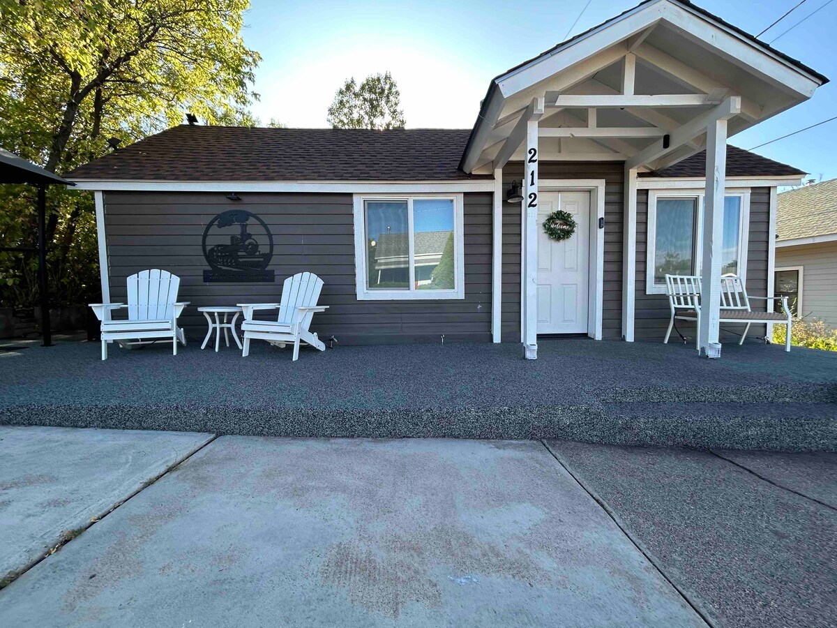 *Remodeled* Taber Street Railroad House