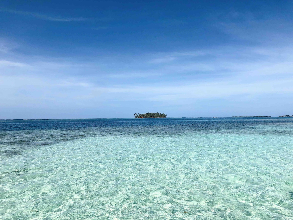 San Blas Islands home, Dad Igua Cabins