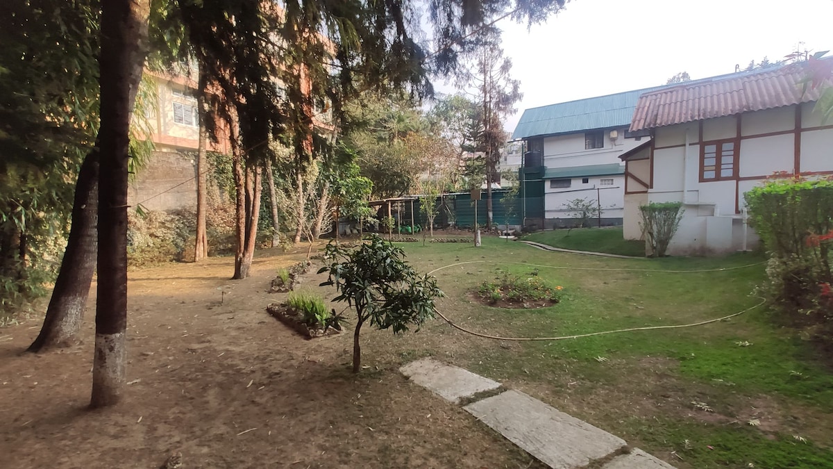 2
The1959house(centreofShillong)
Garden view suite