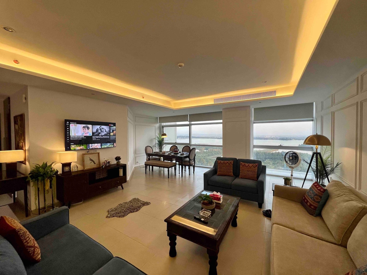 One Constitution Avenue Luxurious 3-BHK