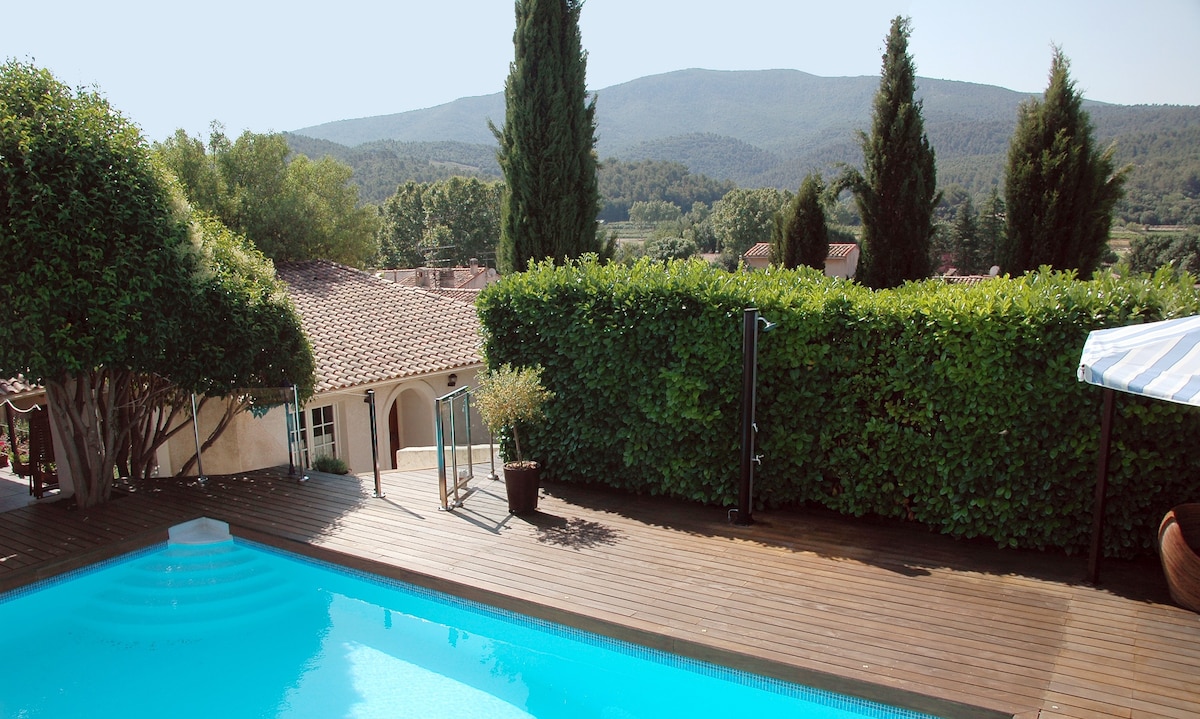 L'Ensoleillado ，小别墅， 4星级泳池和桑拿房