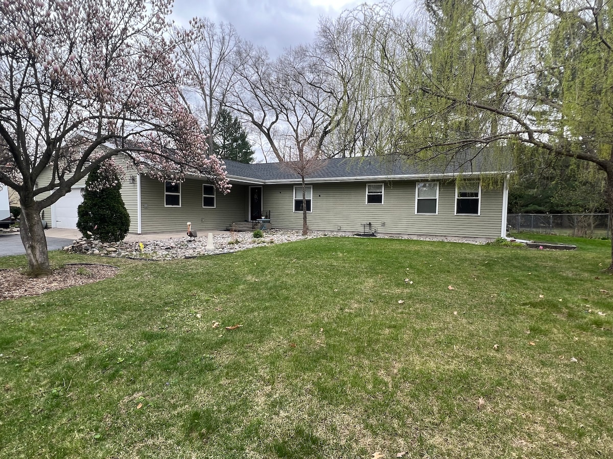 Lovely home in quiet neighborhood