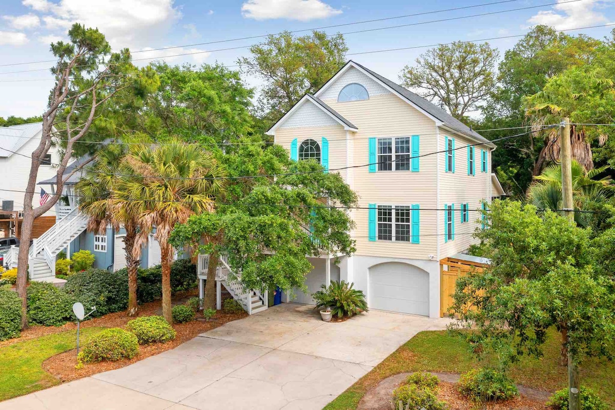 Folly Beach Gem ！步行即可抵达市中心/海滩