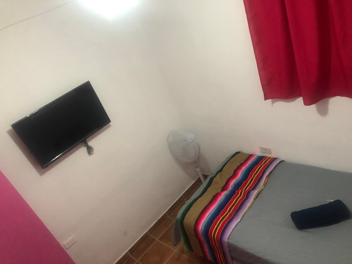 Linda habitación privada en el centro de Cabo