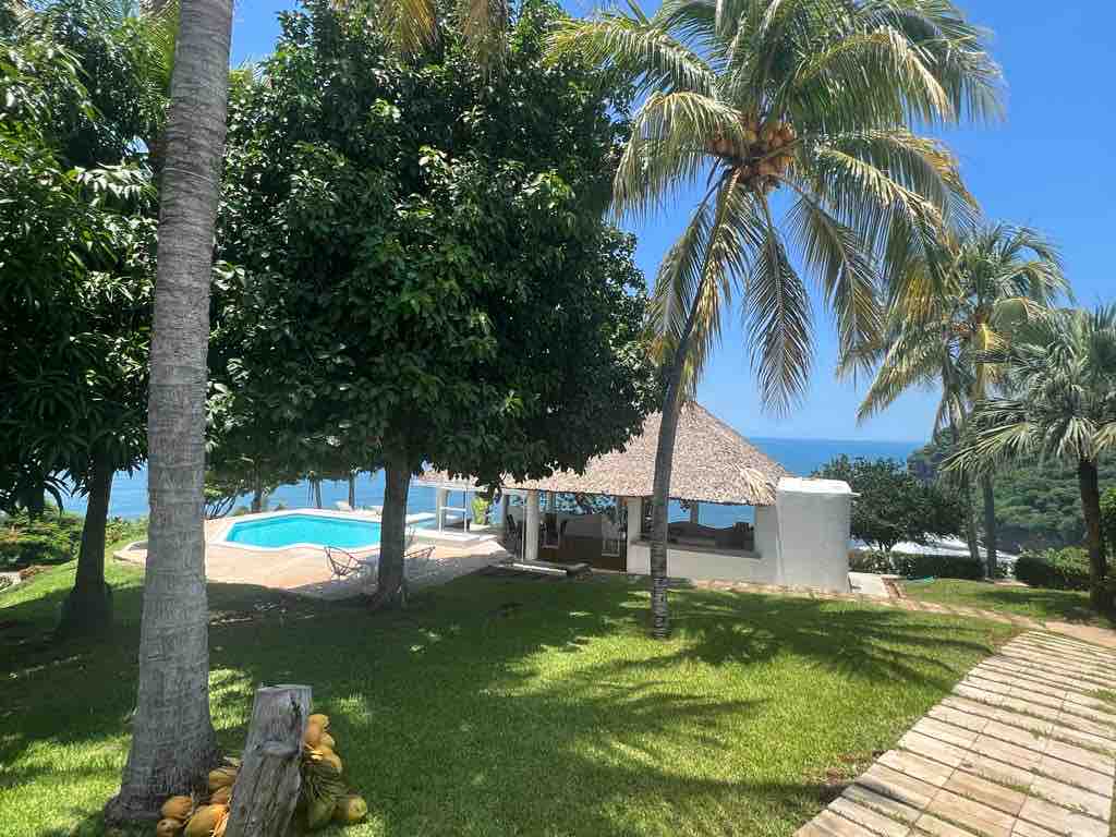 3 BR at Bahia Dorada + 180° Ocean view & wifi