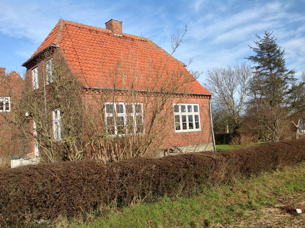 Grandma 's house, Onsbjerg Hovedgade 4