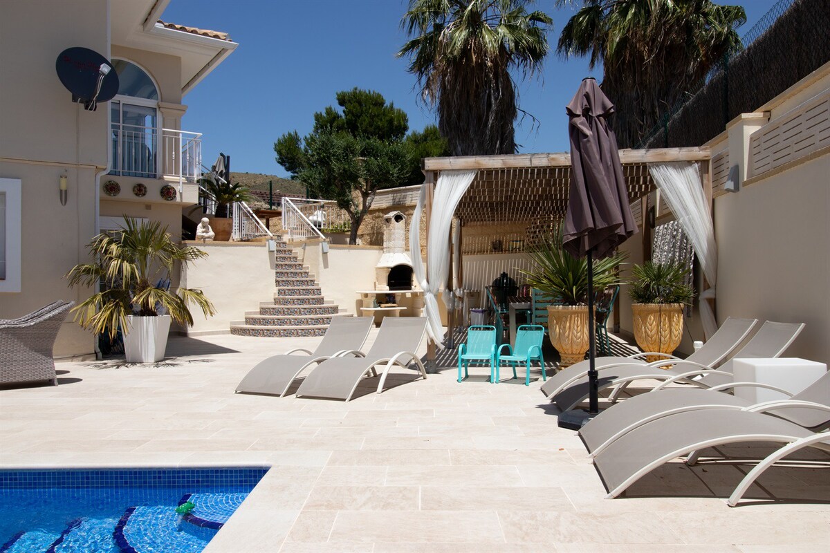 Casa Verde 10P别墅，带私人泳池