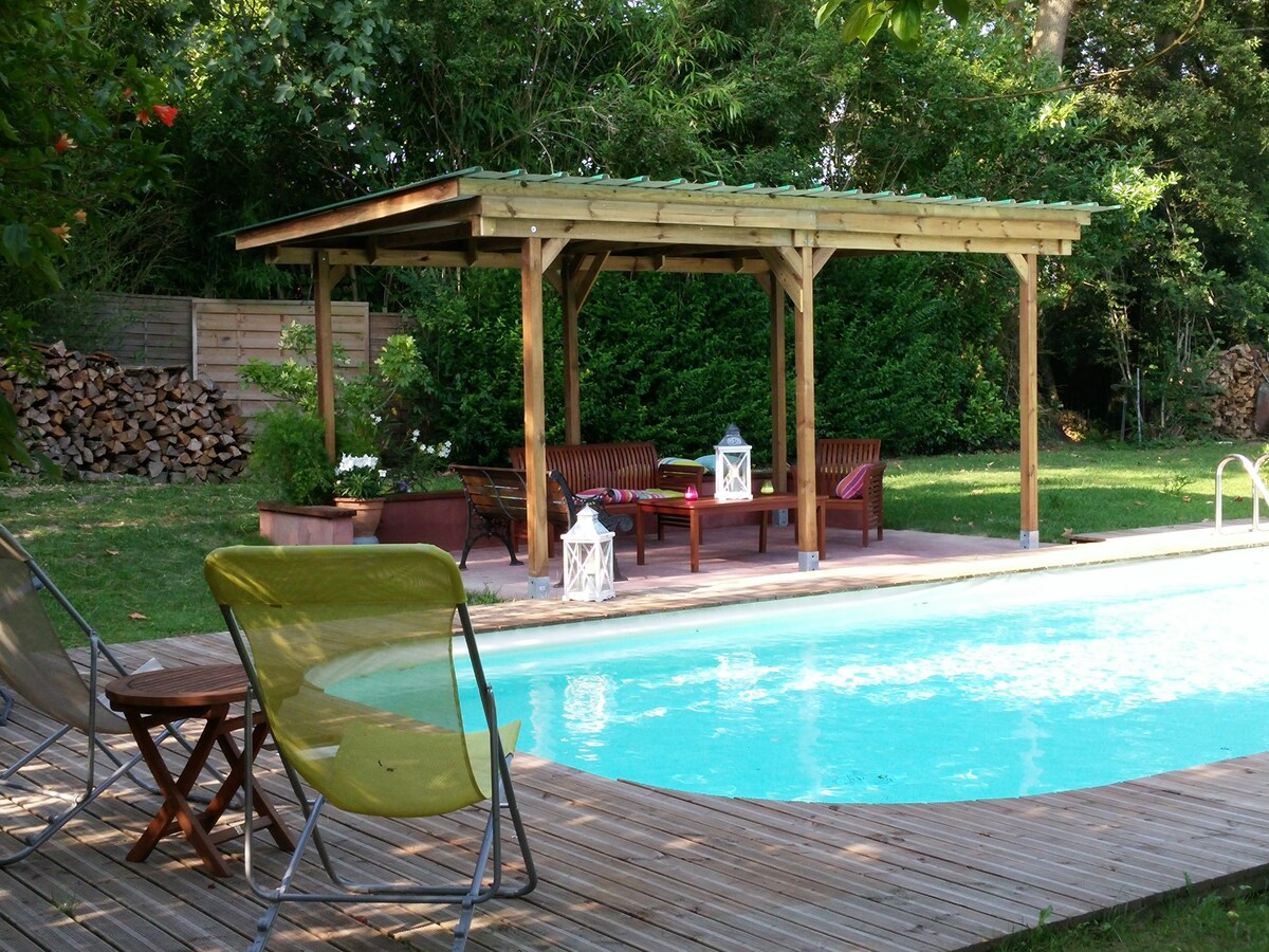 Alaudy Vacances Maison 4 ch. piscine couverte