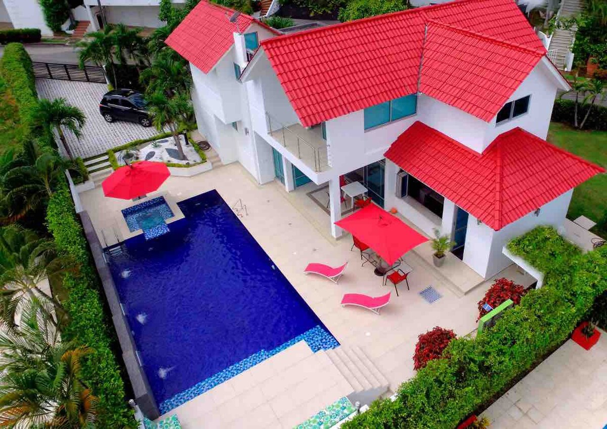 梅尔加尔独家公寓带泳池的民宅